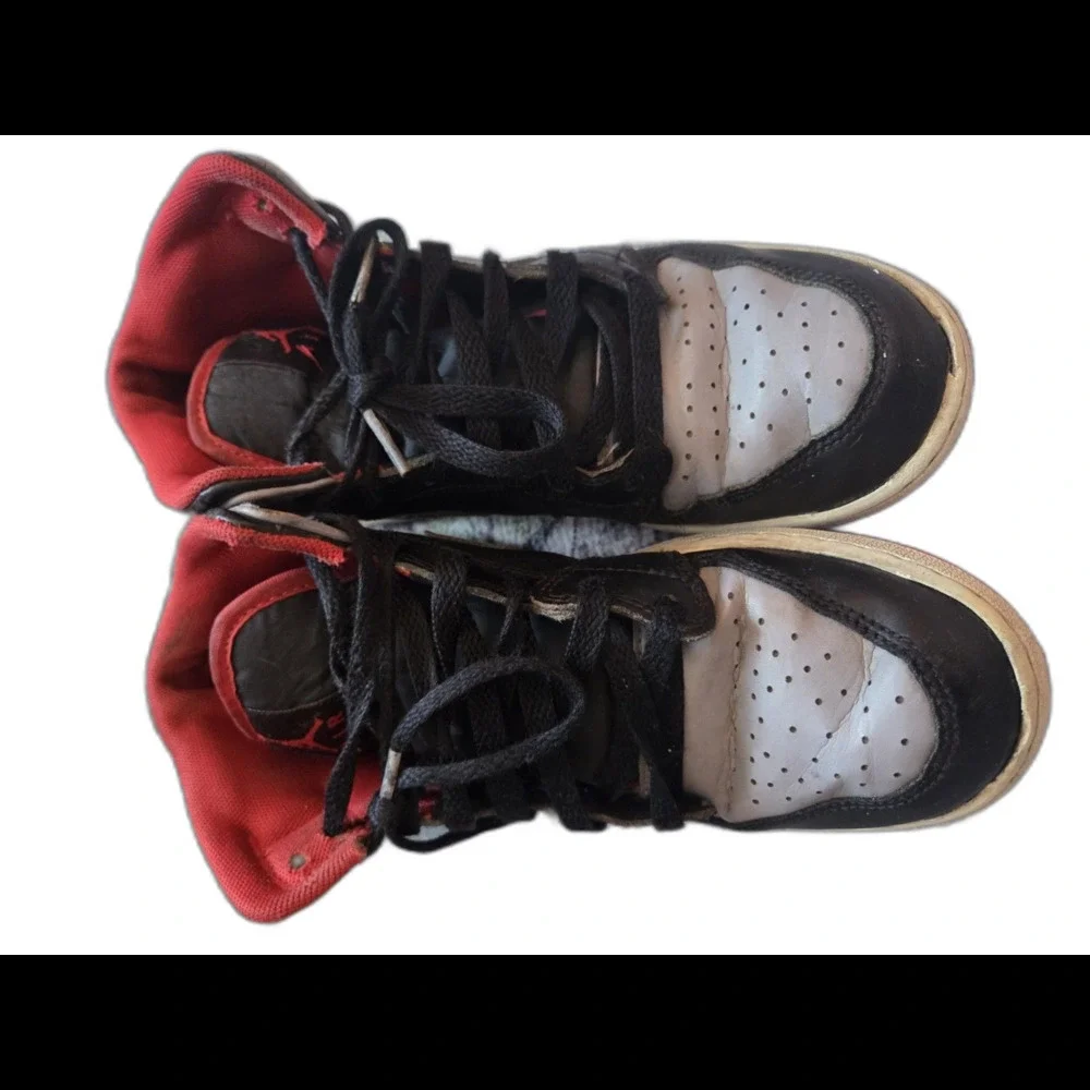Jordan Air Jordan 1 High Top Sneakers Black Grey Red Kids 5.5Y Leather Athletic